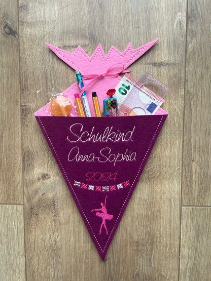 Personalisierte Schultüte (Größe: 30 x 18 cm) aus Filz hochwertig bestickt | Schulkind | Geschenk | Schulstart | Zuckertüte | Geldgeschenk