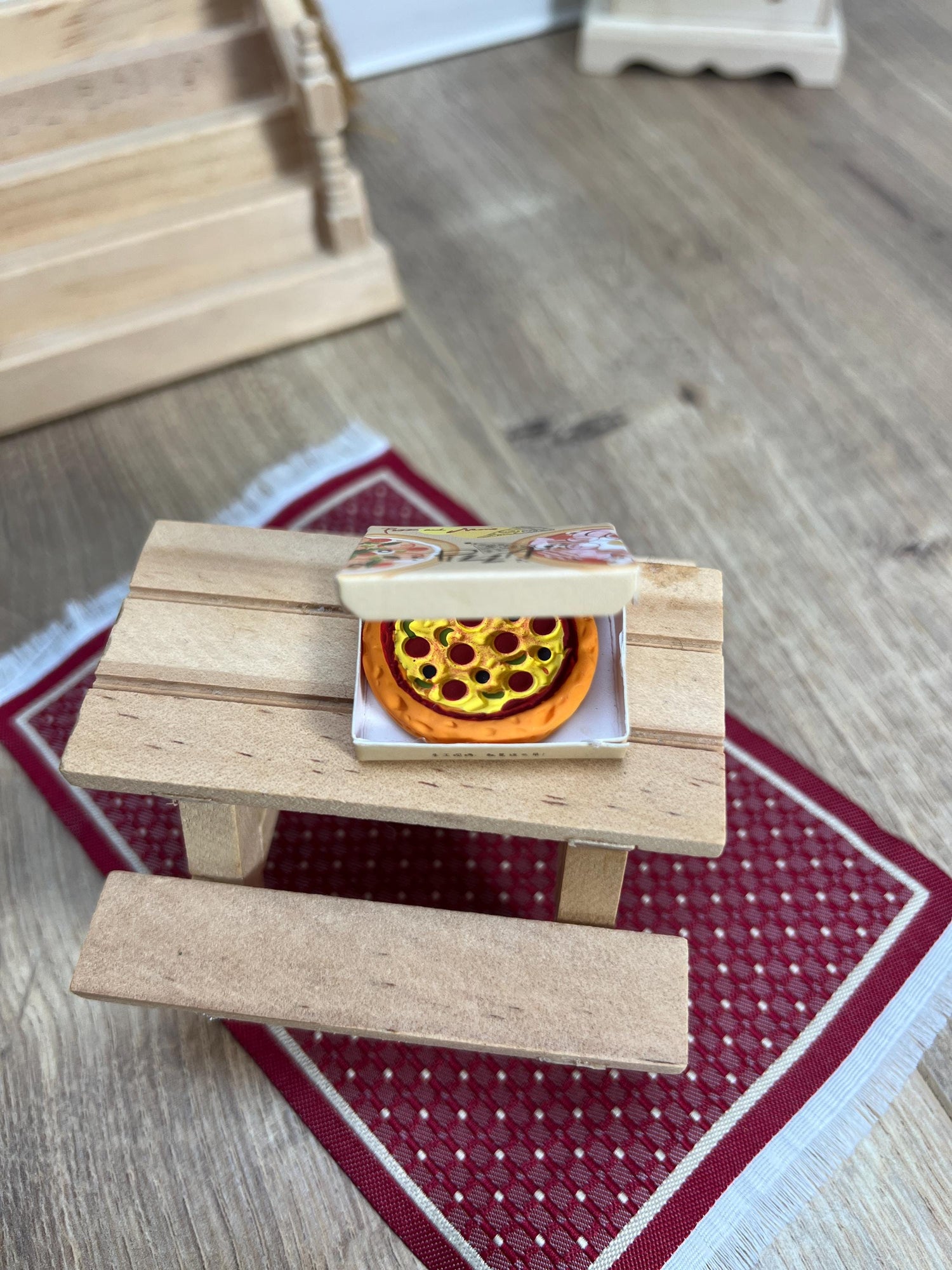 Wichtel Pizza mit Karton Miniaturgröße ca. 2,9 cm